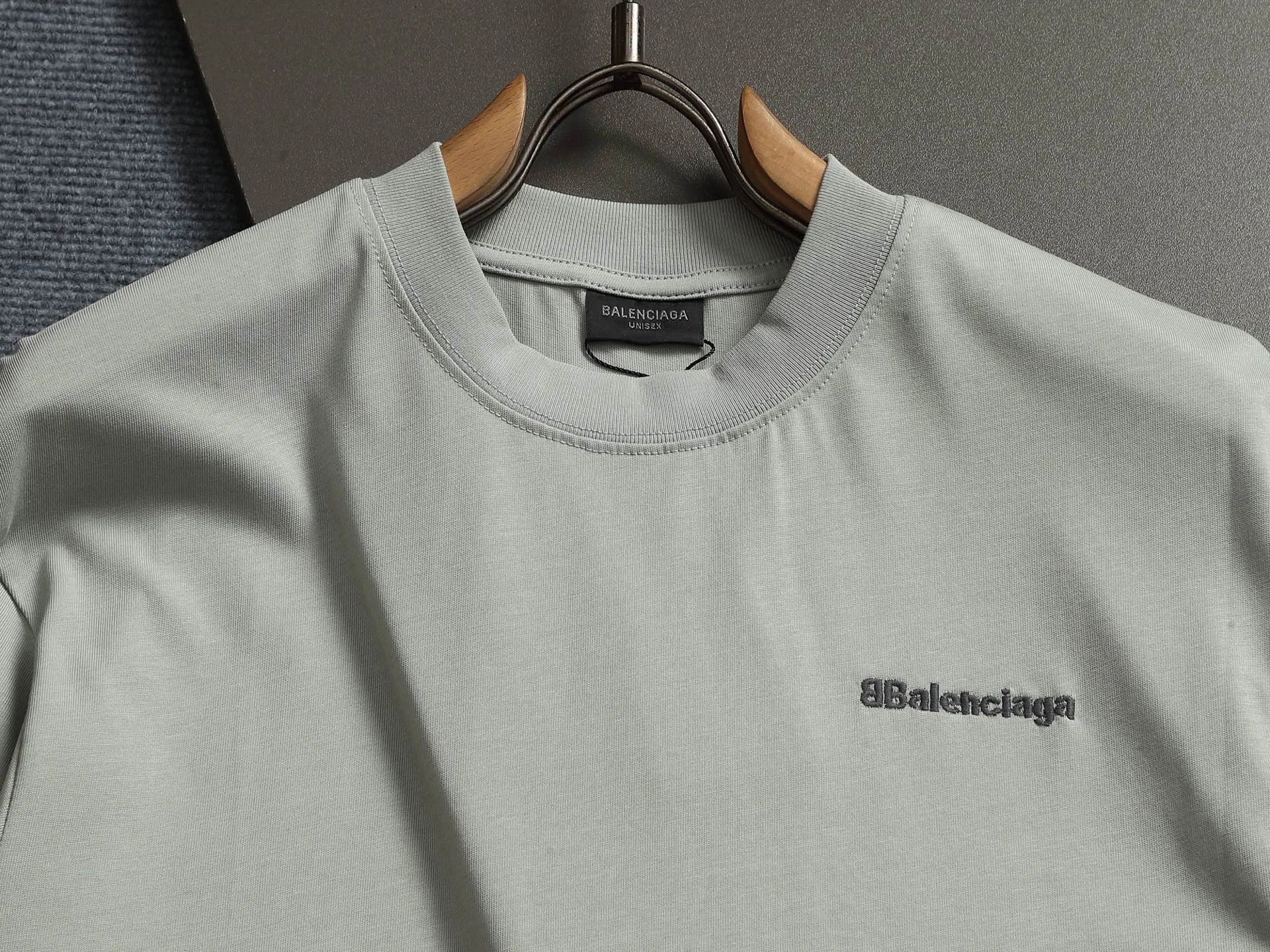 BALENCIAGA 2026BB Logo ， Retro Same Style T 320 Versatile : Gray Size：XS S M L